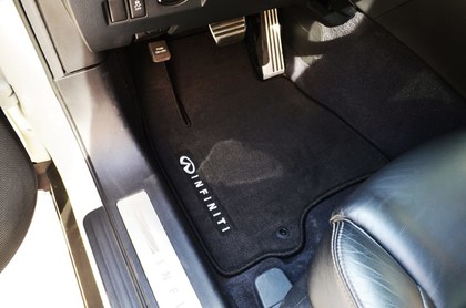 Ворсовые коврики на Infiniti QX70 2013 - 2019 в Нижнем Новгороде