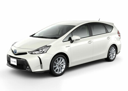 Коврики на Toyota Prius Alpha 2011 - 2021 в Нижнем Новгороде