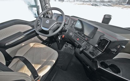 Ворсовые коврики на Howo Sinotruk Sitrak C7H MAX 2023 - 2025 в Нижнем Новгороде
