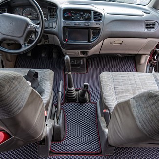 Ворсовые коврики на Mitsubishi Space Gear 1994 - 2007 в Нижнем Новгороде