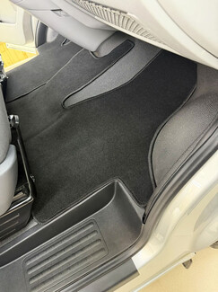 Коврики на Volkswagen Caravelle (T6) 2015 - 2019 в Нижнем Новгороде Коврики на Volkswagen Caravelle (T6) 2015 - 2019 в Нижнем Новгороде