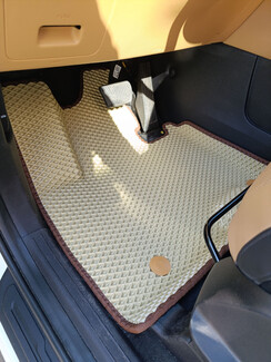 Ворсовые коврики на KIA Carnival IV 7 мест с оттоманками 2020 - 2025 в Нижнем Новгороде Ворсовые коврики на KIA Carnival IV 7 мест с оттоманками 2020 - 2025 в Нижнем Новгороде