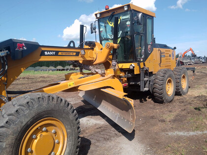 Ворсовые коврики на Спецтехника Автогрейдер SANY STG230C 8 AWD  в Нижнем Новгороде