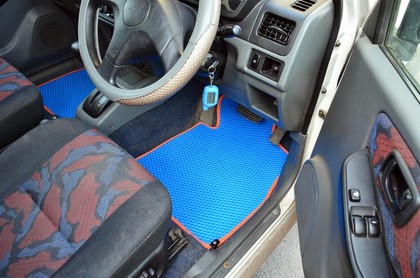 Ворсовые коврики на Nissan Kix 2008 - 2012 в Нижнем Новгороде