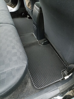 Ворсовые коврики на Toyota Corolla Axio (E14) 2006&nbsp;-&nbsp;2012 в Нижнем Новгороде