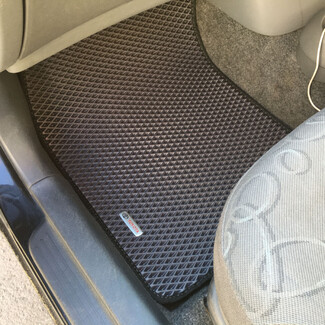 Ворсовые коврики на Toyota Vitz I 1998 - 2005 в Нижнем Новгороде